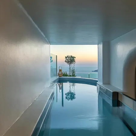 Pearl On The Cliff & By Pearl Collection Hotel