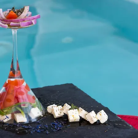 Pearl On The Cliff & By Pearl Collection 3* Imerovigli